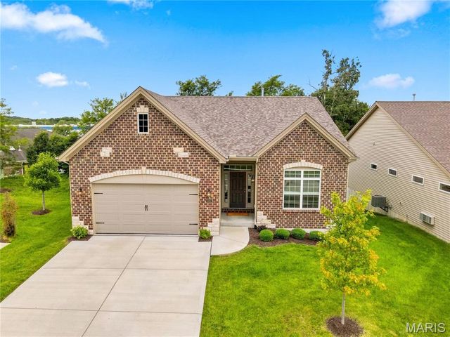 201 Keaton Woods Drive, St Charles, MO 63368
