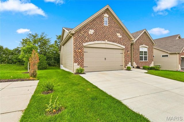 201 Keaton Woods Drive, St Charles, MO 63368