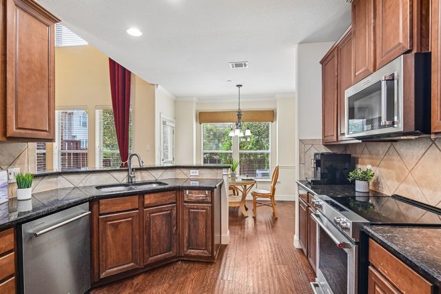 205 Milan Street 2202, Lewisville, TX 75067
