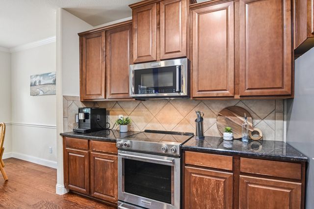 205 Milan Street 2202, Lewisville, TX 75067