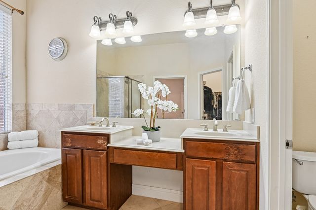 205 Milan Street 2202, Lewisville, TX 75067