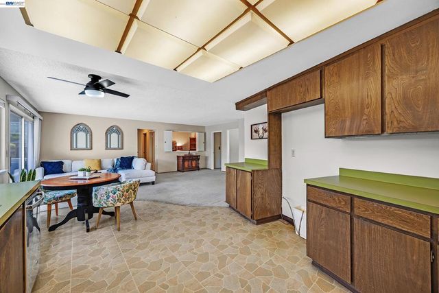 1926 Neptune Rd, Livermore, CA 94550