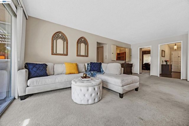 1926 Neptune Rd, Livermore, CA 94550