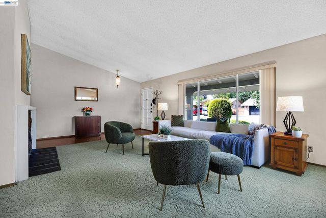 1926 Neptune Rd, Livermore, CA 94550