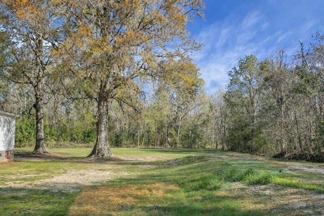 274 Rae Lane, Bonneau, SC 29431