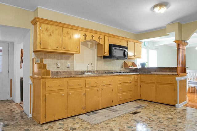 274 Rae Lane, Bonneau, SC 29431