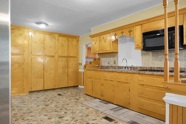 274 Rae Lane, Bonneau, SC 29431