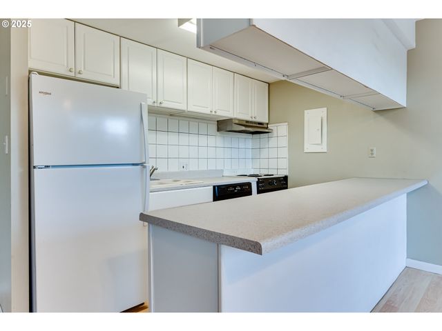 1313 LINCOLN St, Eugene, OR 97401