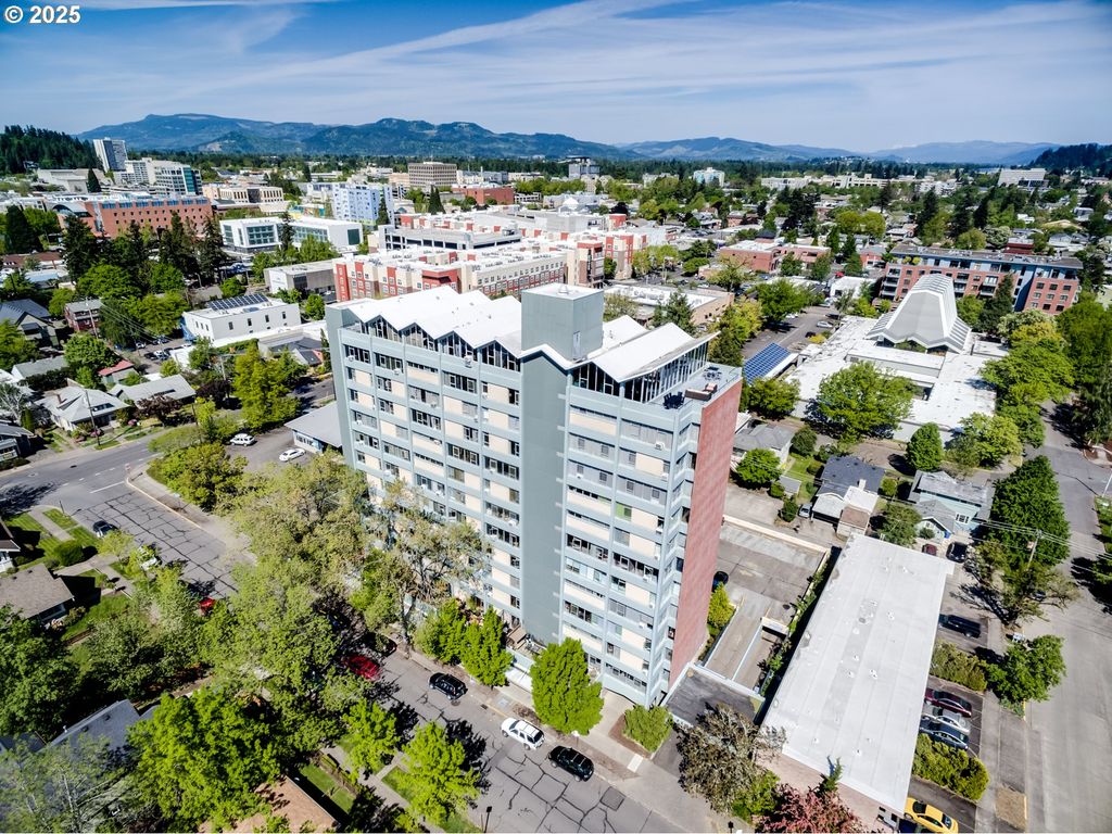 1313 LINCOLN St, Eugene, OR 97401