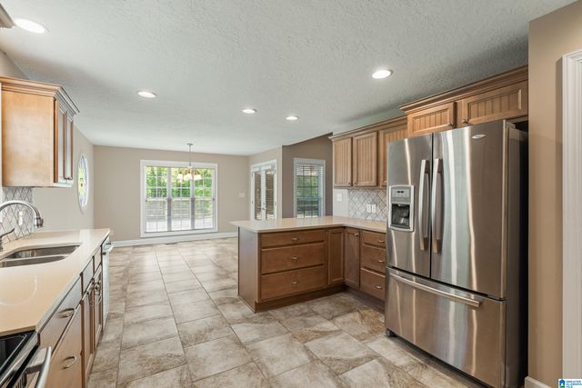 1421 MARSHALL WAY, Gadsden, AL 35907