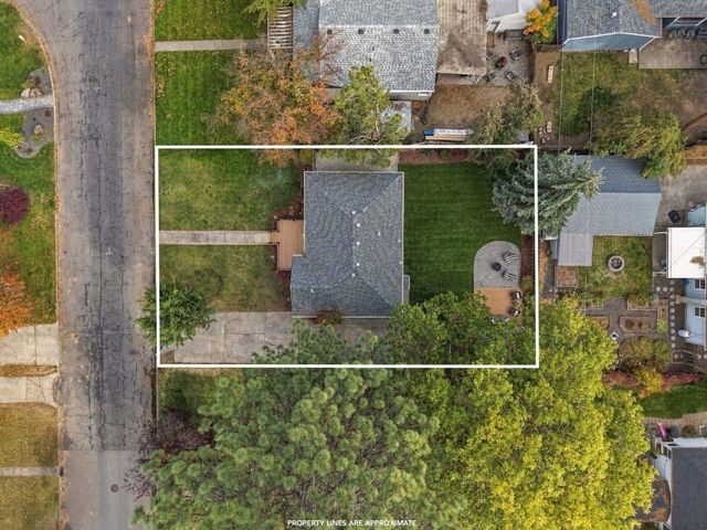 952 E Thurston Ave, Spokane, WA 99203