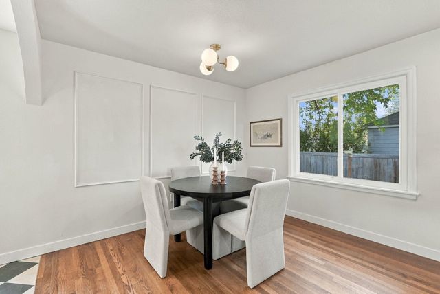 952 E Thurston Ave, Spokane, WA 99203