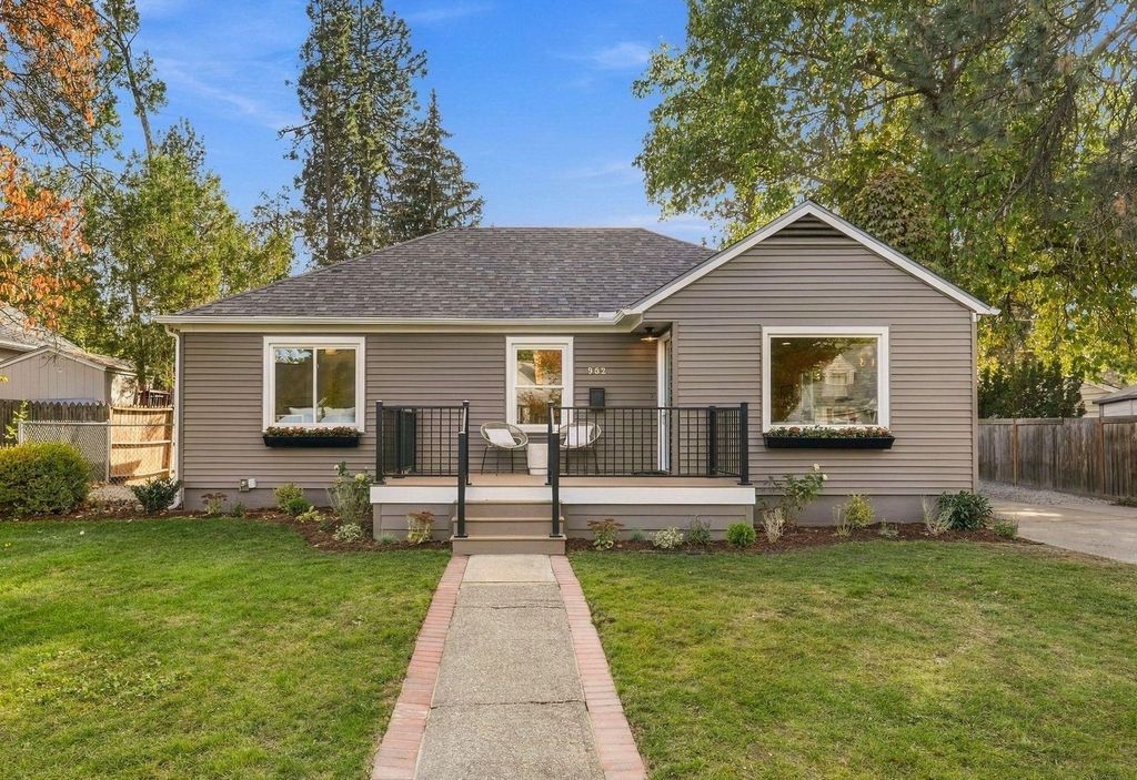 952 E Thurston Ave, Spokane, WA 99203