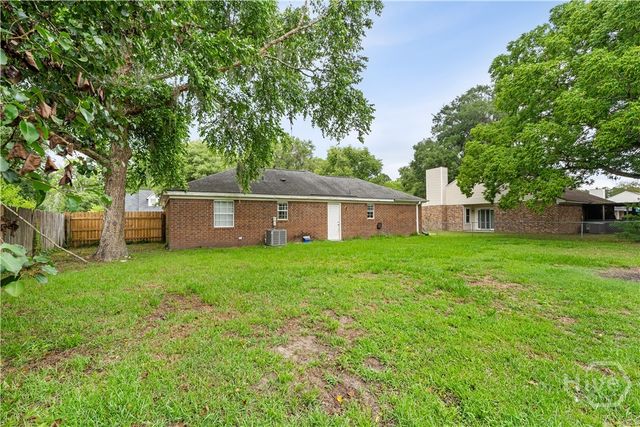 385 Sterling Creek Drive, Richmond Hill, GA 31324