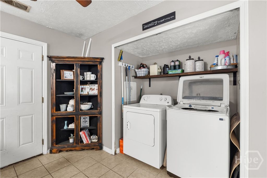 Image 17 of property listing at 385 Sterling Creek Drive, Richmond Hill, GA 31324