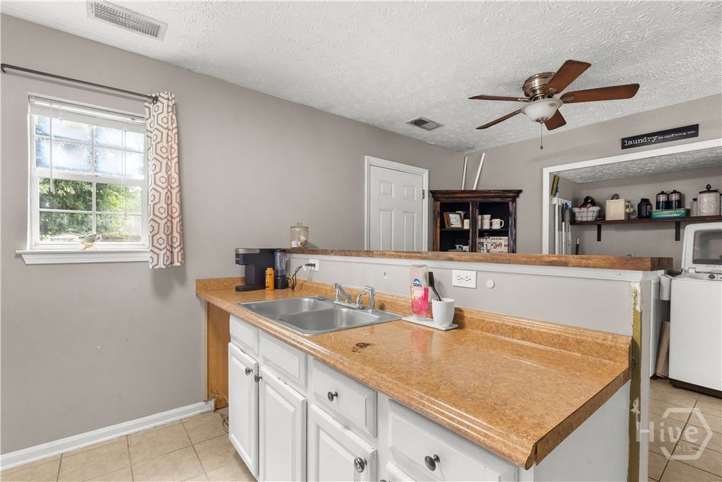Image 18 of property listing at 385 Sterling Creek Drive, Richmond Hill, GA 31324