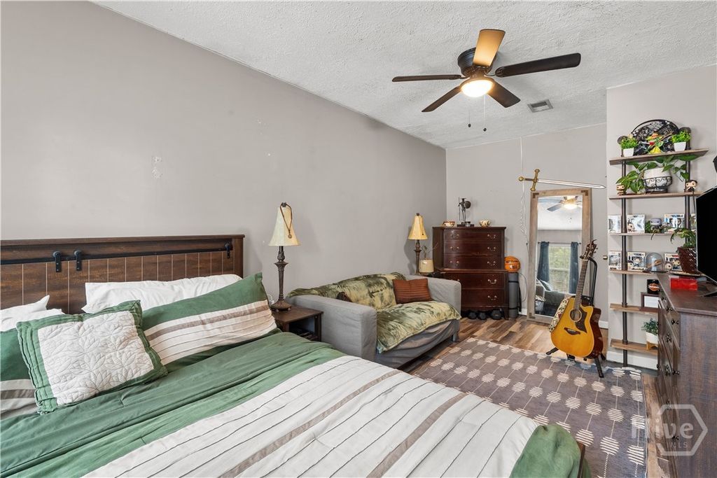 Image 22 of property listing at 385 Sterling Creek Drive, Richmond Hill, GA 31324