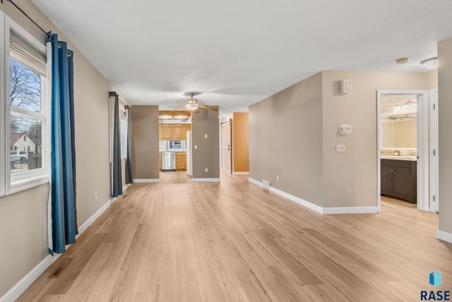 2411 Center Ave S Avenue S, Sioux Falls, SD 57105