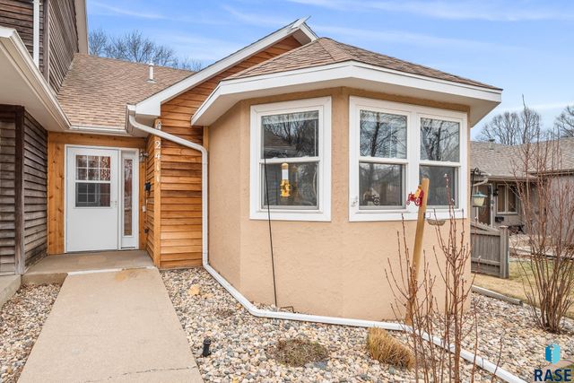 2411 Center Ave S Avenue S, Sioux Falls, SD 57105