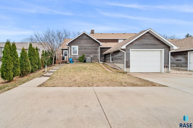 2411 Center Ave S Avenue S, Sioux Falls, SD 57105