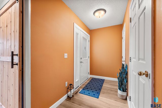 2411 Center Ave S Avenue S, Sioux Falls, SD 57105