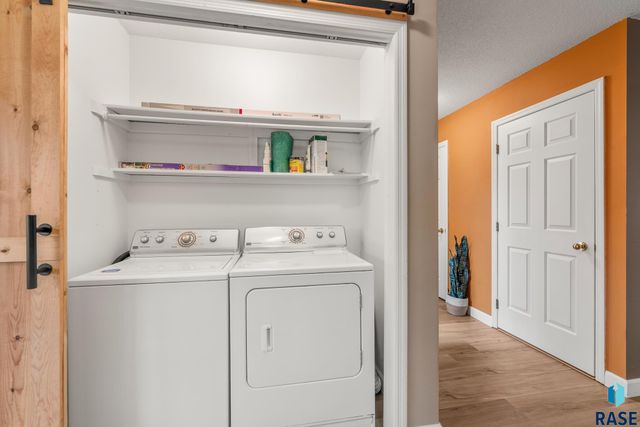 2411 Center Ave S Avenue S, Sioux Falls, SD 57105