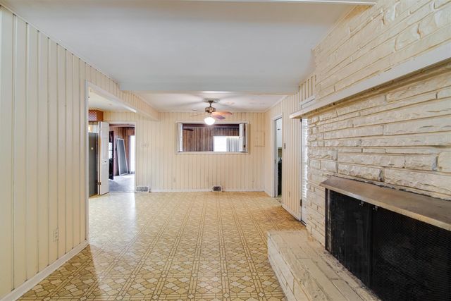 1235 CHERRY RD, Memphis, TN 38117