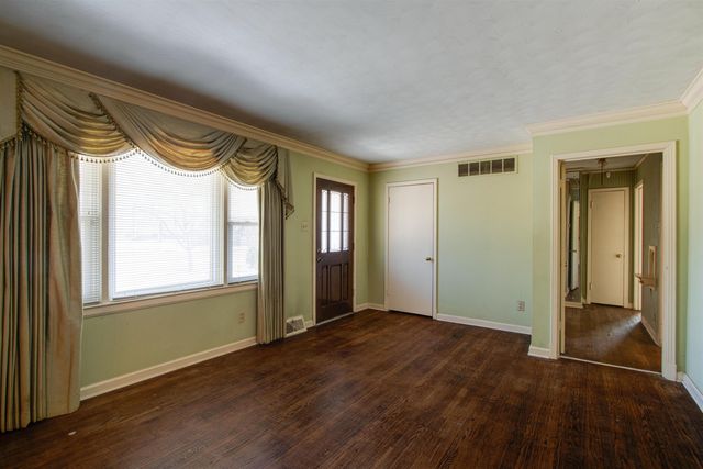 1235 CHERRY RD, Memphis, TN 38117