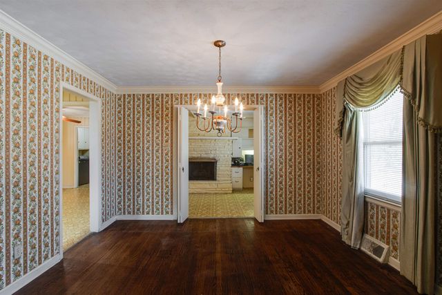 1235 CHERRY RD, Memphis, TN 38117