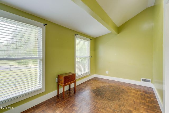 1404 Skyline Drive, Johnson City, TN 37604