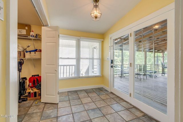 1404 Skyline Drive, Johnson City, TN 37604