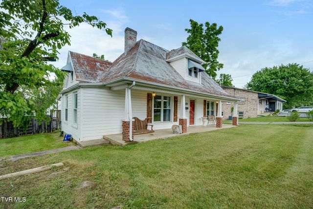 1404 Skyline Drive, Johnson City, TN 37604