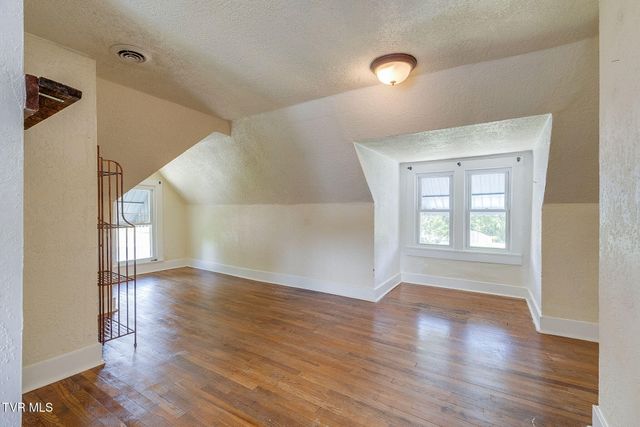 1404 Skyline Drive, Johnson City, TN 37604
