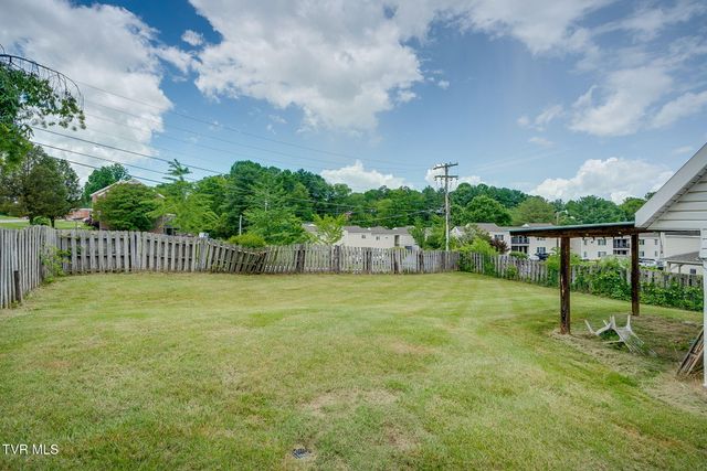 1404 Skyline Drive, Johnson City, TN 37604