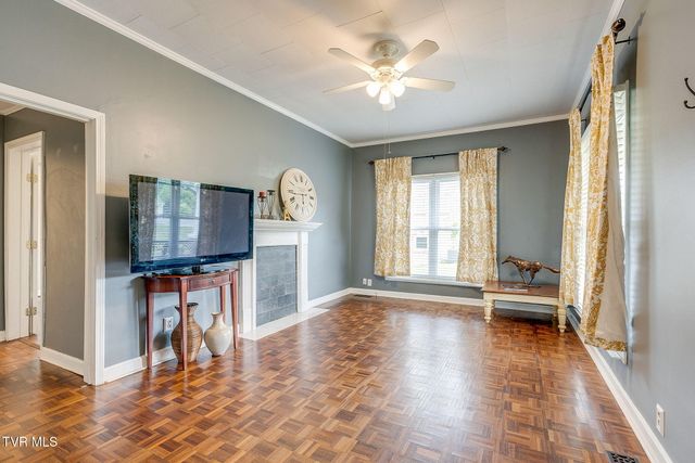 1404 Skyline Drive, Johnson City, TN 37604