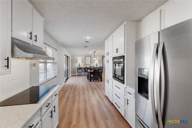 139 E Cottonwood Drive, Granite Shoals, TX 78654