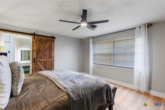 139 E Cottonwood Drive, Granite Shoals, TX 78654