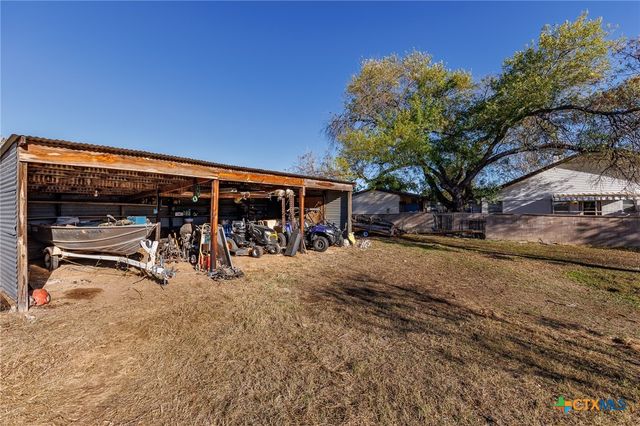 139 E Cottonwood Drive, Granite Shoals, TX 78654