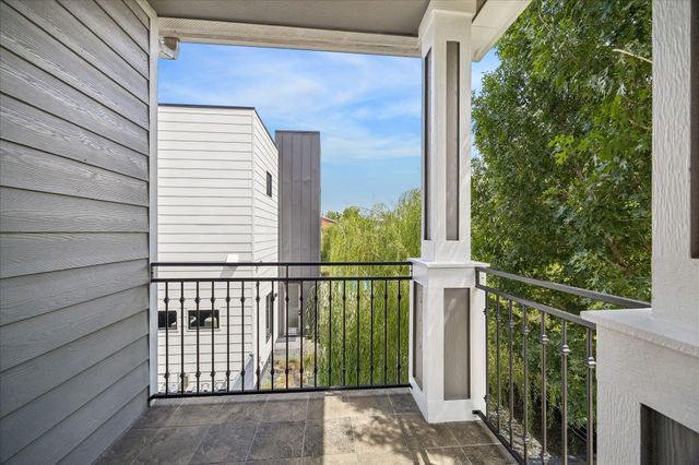 1013 E 27th Street, Houston, TX 77009