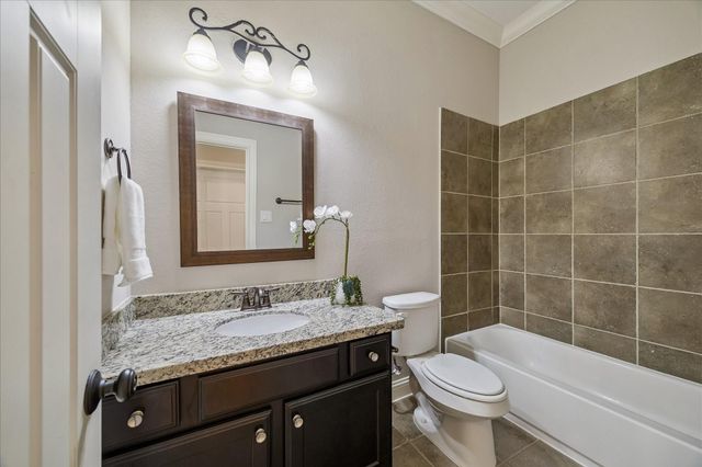 1013 E 27th Street, Houston, TX 77009