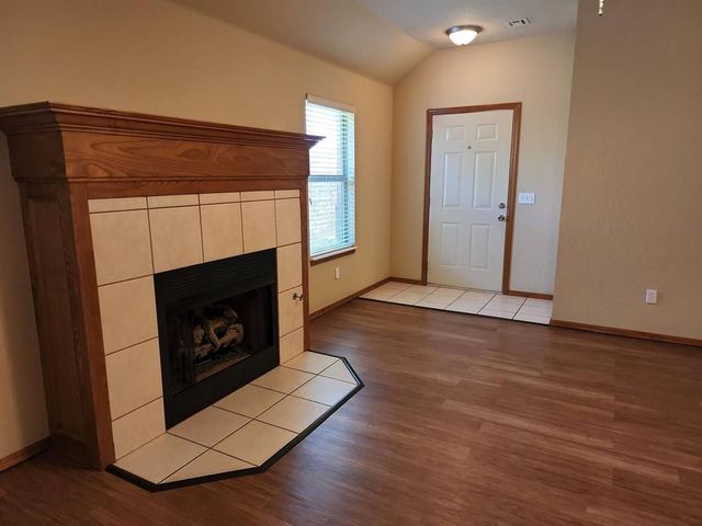 917 SW 37th Street 919, Moore, OK 73160