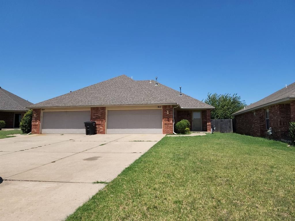 917 SW 37th Street 919, Moore, OK 73160