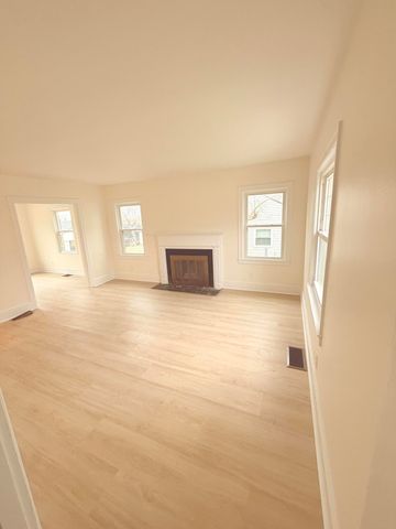 557 Haskins Drive, Lexington, KY 40508