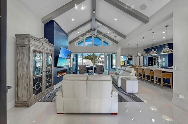 703 PINCKNEY DRIVE, Apollo Beach, FL 33572