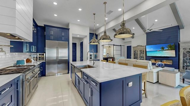 703 PINCKNEY DRIVE, Apollo Beach, FL 33572