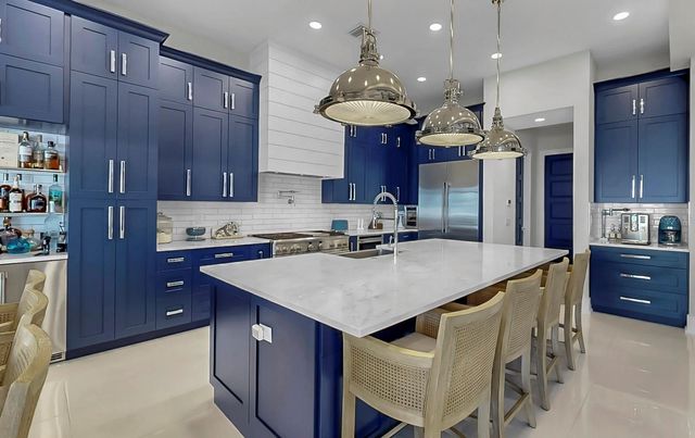 703 PINCKNEY DRIVE, Apollo Beach, FL 33572