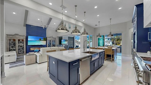 703 PINCKNEY DRIVE, Apollo Beach, FL 33572