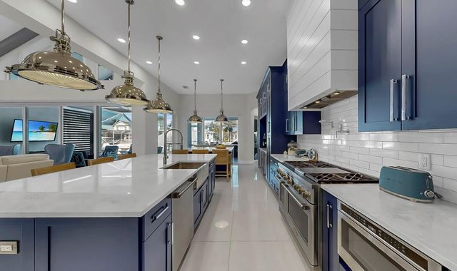 703 PINCKNEY DRIVE, Apollo Beach, FL 33572