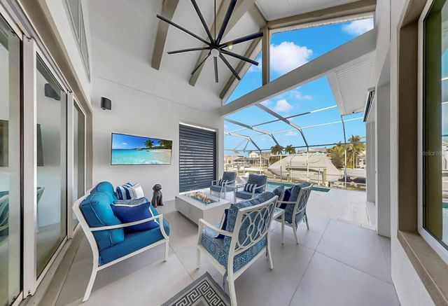 703 PINCKNEY DRIVE, Apollo Beach, FL 33572