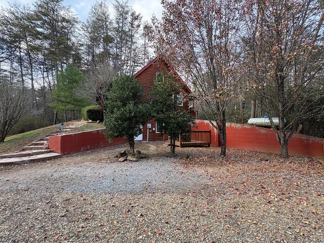360 Johnson Cove Road, Copperhill, TN 37317